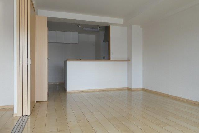 グランツ倉敷の居間・リビング