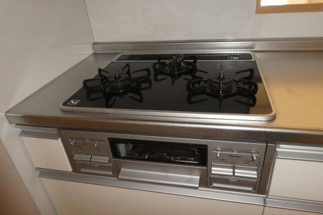 グランツ倉敷のキッチン|3口ガスコンロ