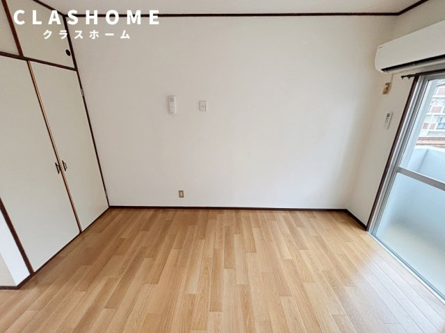 １Ｒコーポろくえん　　刈谷市近郊の賃貸はクラスホームの居間・リビング|同物件の別部屋になります。