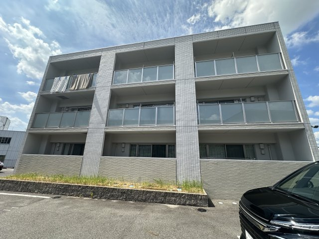 イニシアMの外観