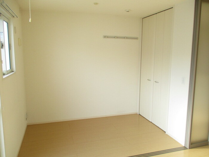 パテル・ヴィオラの寝室|クローゼット付の寝室です☆