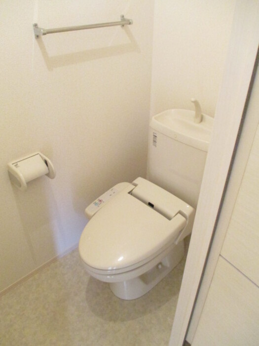 パテル・ヴィオラのトイレ|嬉しい温水洗浄便座付き♪