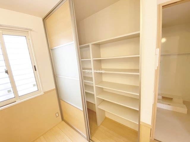 メゾン東山の収納|助かるパントリー☆