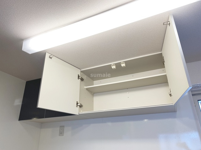 メゾン東山の収納|キッチンに吊戸棚☆