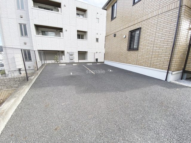 メゾン東山の駐車場|敷地内駐車場！