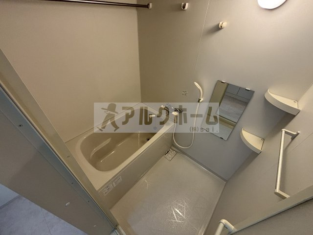 サウスローズ古市の浴室