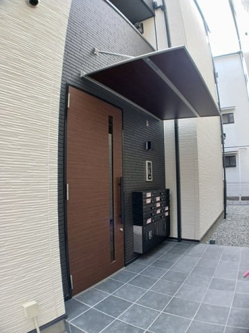 【エントランス】 | グラン　ロイヤル