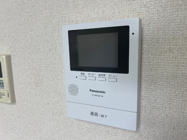 グランディール羽根の内装|カメラ付インターホン