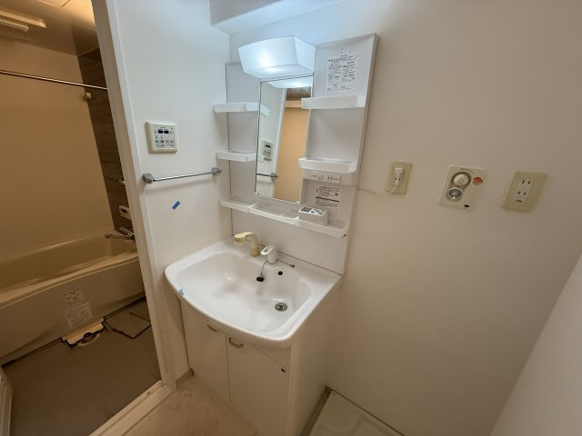 KDXレジデンス豊中南の洗面所