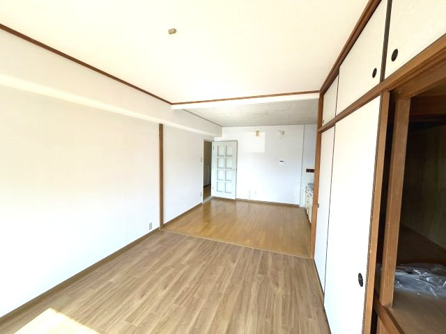 甲南メゾン本山の居間・リビング