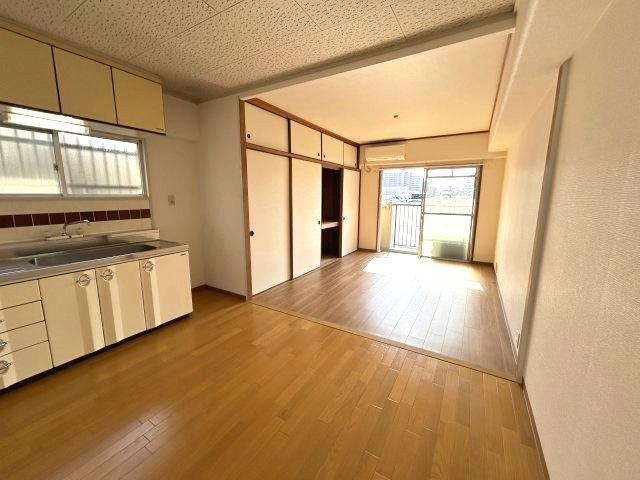 甲南メゾン本山の居間・リビング