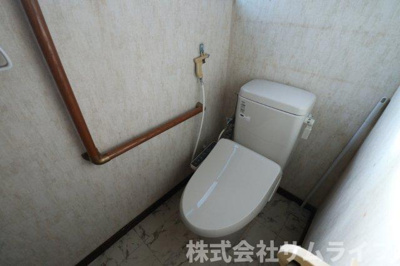 【トイレ】 | 秋松敷地256坪平家
