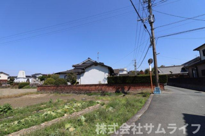 【前面道路含む現地写真】 | 秋松敷地256坪平家