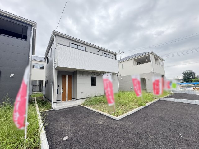 飯能市青木・全8棟　新築一戸建　4号棟　～LDK18.7帖～