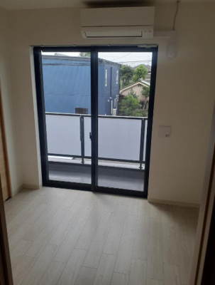 【洋室】 | MarkVilla Oihara