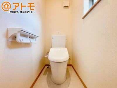 【トイレ】 | 駿東郡清水町長沢618番　新築一戸建て　A号棟 | ２つトイレがあるので朝も混みあわずに使うことができます！