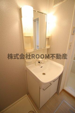 フローラルビレッジⅣ番館の独立洗面台|独立洗面台で身支度をすべて済ませてしまいましょう