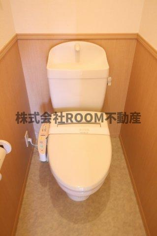 フローラルビレッジⅣ番館のトイレ|落ち着いたトイレです