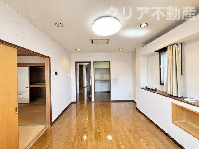 【洋室】 | 高崎市末広町中古住宅　ガレージ・エレベーター付き！
