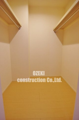 ステラタウン　ウエスタンレイクKの収納|広々したウォークインクローゼットが2つあります♪