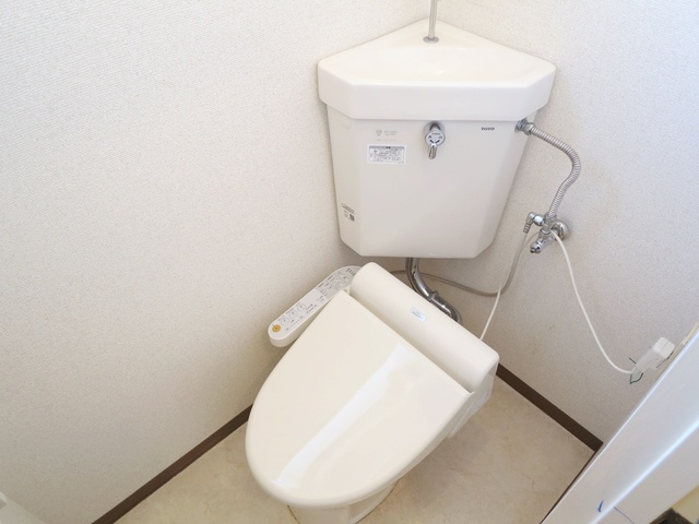 ダイヤモンドレジデンス南小岩のトイレ|温水洗浄便座です(#^^#)