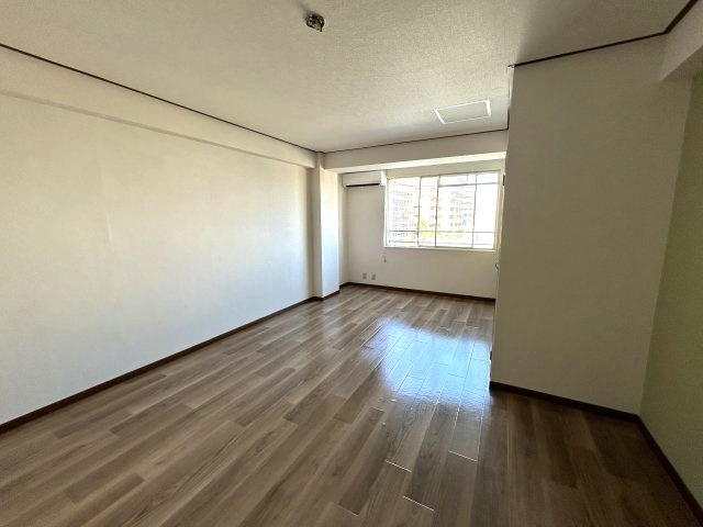 パレス上原の居間・リビング