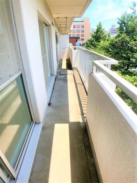 ハイムサンポートのバルコニー