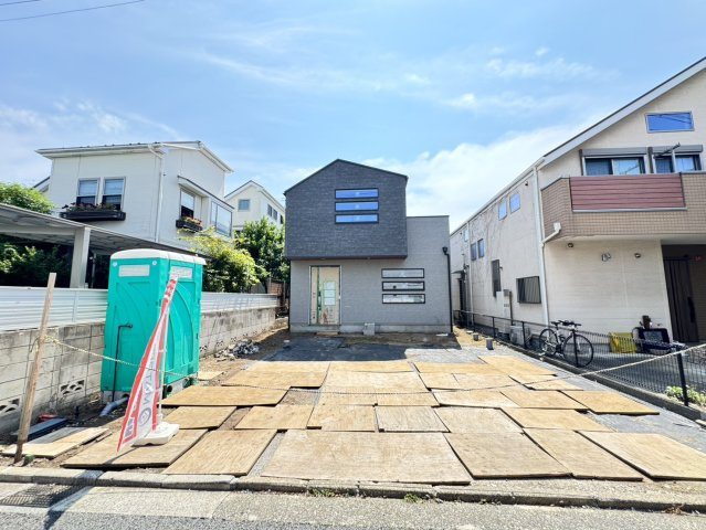 武蔵野市吉祥寺北町1丁目　土地56坪×3台並列駐車　省エネ大型邸宅