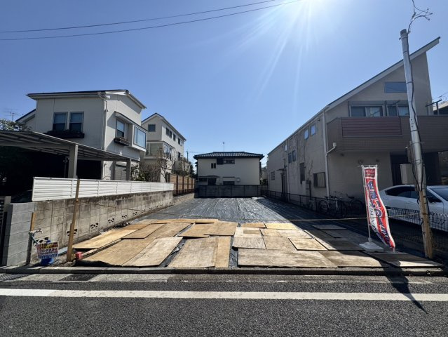 武蔵野市吉祥寺北町1丁目　土地56坪×3台並列駐車　省エネ大型邸宅の外観