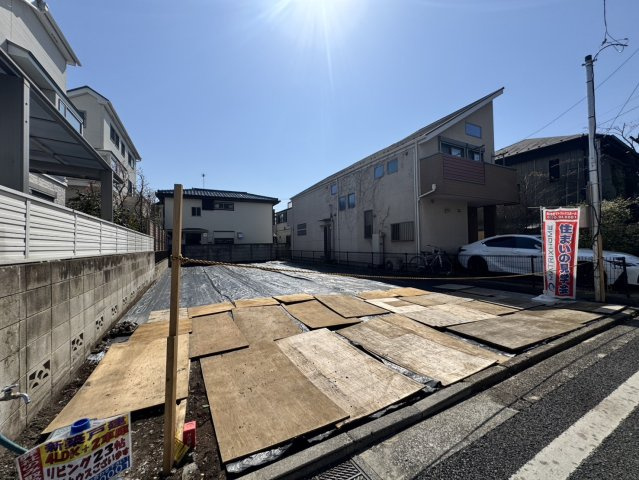 武蔵野市吉祥寺北町1丁目　土地56坪×3台並列駐車　省エネ大型邸宅の外観
