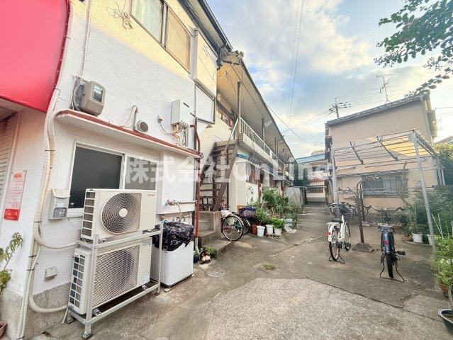 八尾市安中町１丁目のアパートの外観