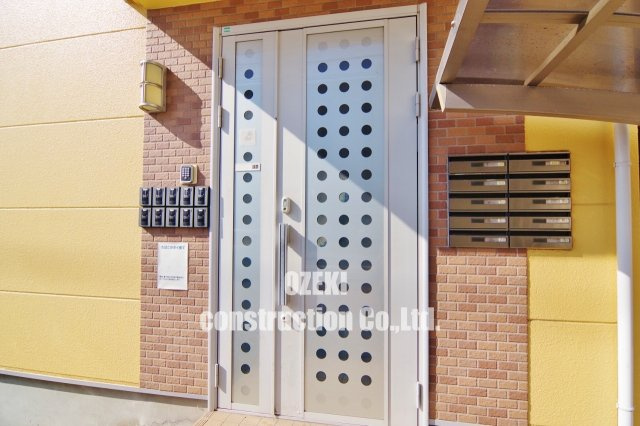 ルネッサンス南越谷のエントランス