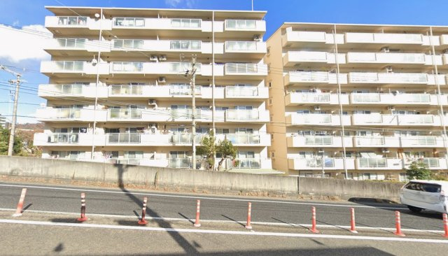 クレセント長田の外観