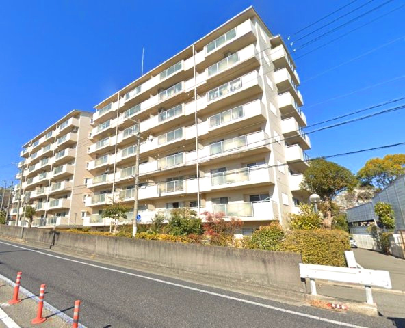 クレセント長田の外観