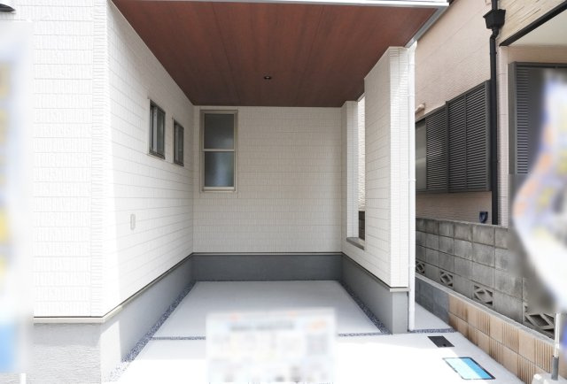 越谷市蒲生愛宕町 新築分譲住宅 の駐車場