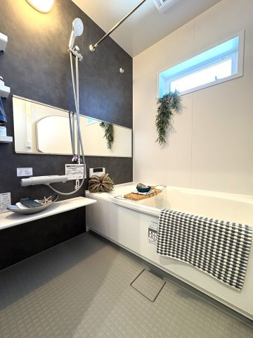 California Terrace House — 海と空を感じる暮らしの浴室