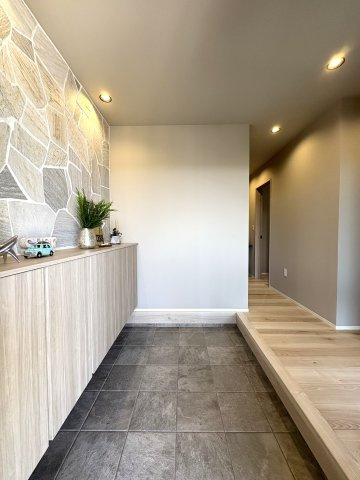 California Terrace House — 海と空を感じる暮らしの玄関