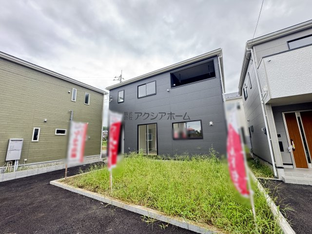 飯能市青木・全8棟　新築一戸建　5号棟　～LDK16帖～