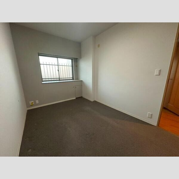 中山パーク・ホームズ丘の街の内装