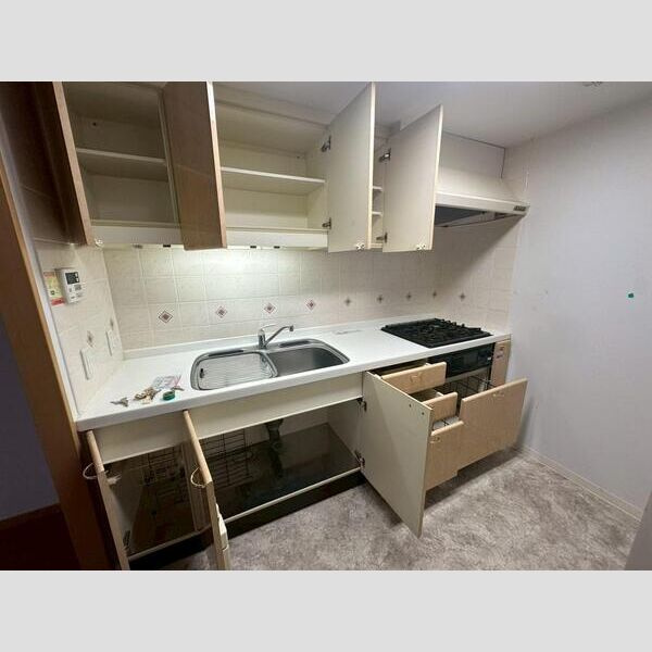 中山パーク・ホームズ丘の街のキッチン