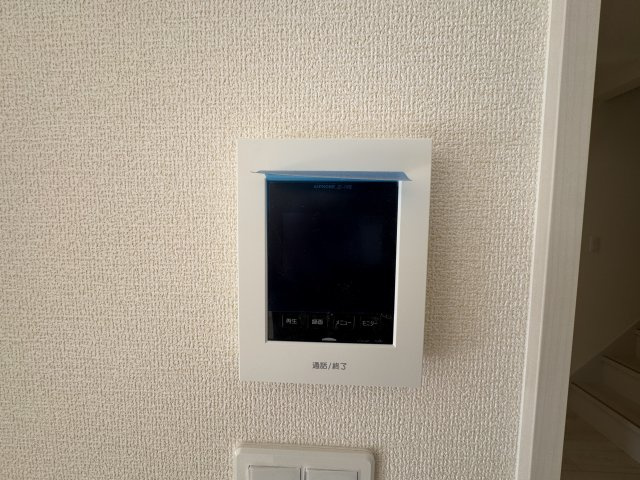 読谷村比謝（全2棟）2号棟のセキュリティ|2号棟　TVモニター付きインターフォン♪