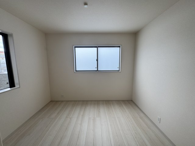 読谷村比謝（全2棟）ラスト2号棟の洋室|2号棟　洋室5.7帖＋CL付き♪