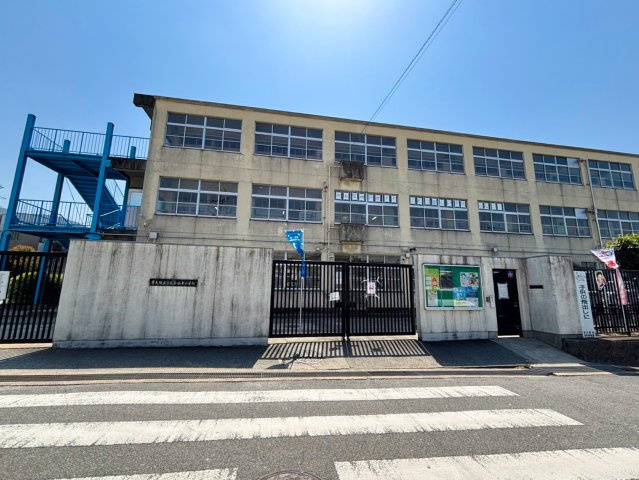 東大阪市日下町１丁目の周辺|【学区】孔舎衙東小学校まで徒歩約20分。
