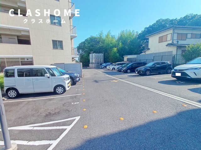 バンベール刈谷レジデンス　　刈谷市の賃貸ならクラスホーム刈谷店の駐車場