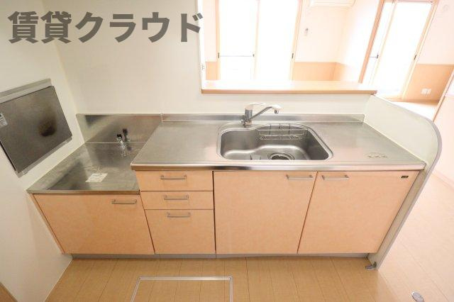コスモヴィレッジのキッチン|きれいなキッチンです