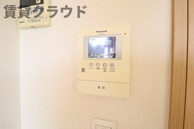 コスモヴィレッジのセキュリティ|TVモニターホン付きでセキュリティ面も安心！