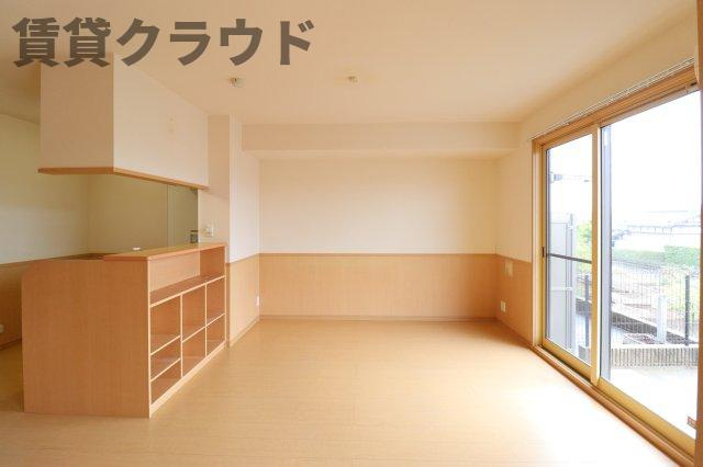 コスモヴィレッジの居間・リビング|こちらの居間で趣味の時間をお楽しみください