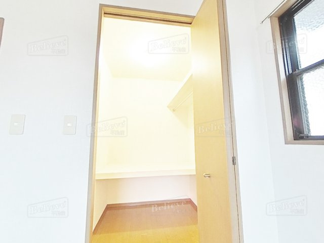 アークアムールⅠA棟の収納|ウォークインクローゼットなので収納豊富です☆