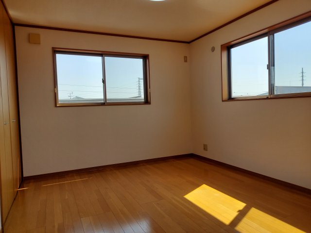 宝塚市高松町一戸建の洋室|3階洋室約8.7帖