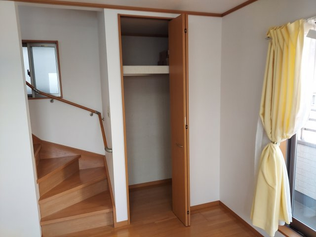 宝塚市高松町一戸建の収納|リビング収納